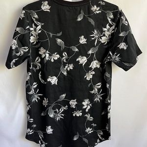 Bundled! 2PacSun Tshirts, Men S, Black/White Floral, Cream with Paint splatter